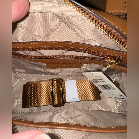 Michael Kors purse - Picture 4 of 5